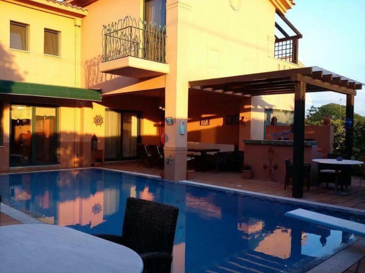 4-Seasons Pool Villa Near Meteora Trikala  Exterior photo